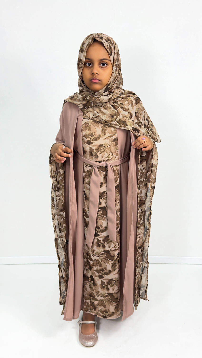 Girls' dusty pink farasha four piece abaya set, front view