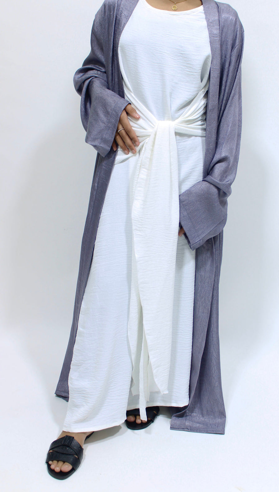 White front-tie inner dress included with the lilac abaya set