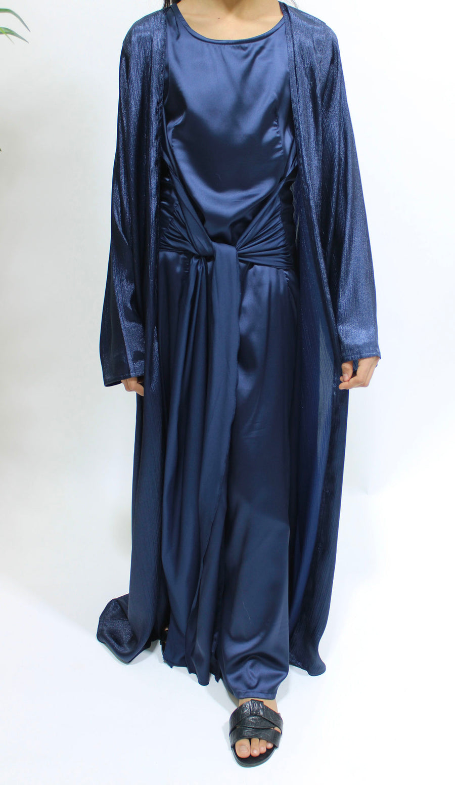 Navy blue open jacket abaya showing the shimmer-textured fabric