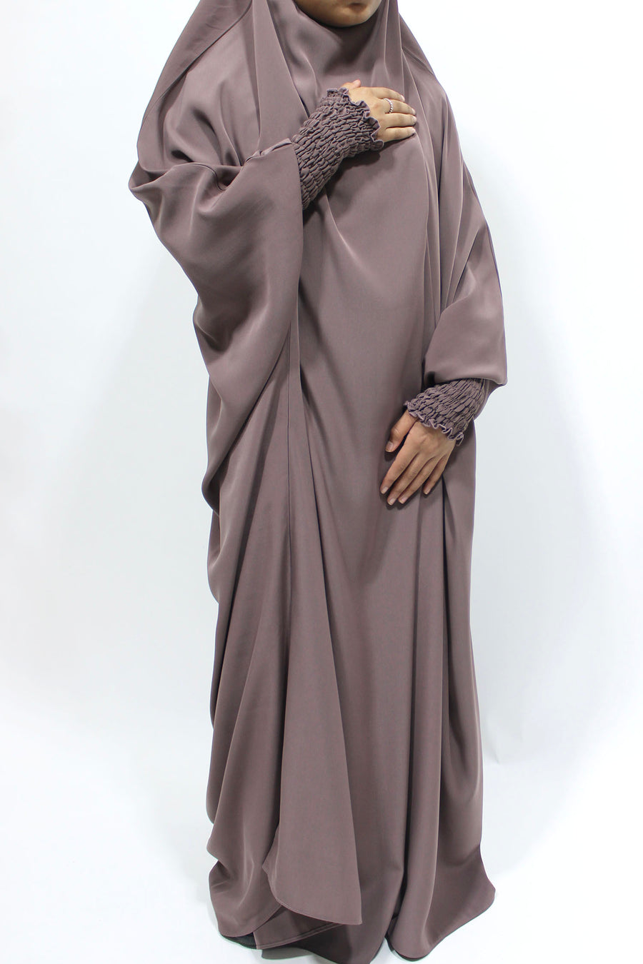 Ruched cuff detail on the desert taupe girls' full jilbab