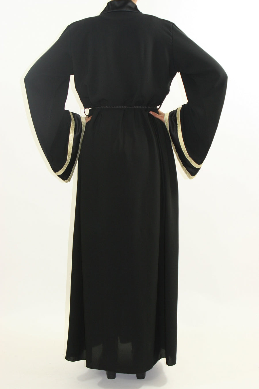 Slim-fit gold trousers from the trouser abaya set
