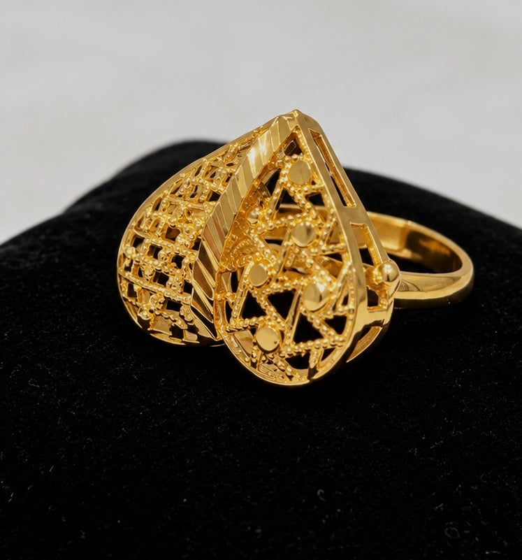Gold-tone heart motif statement ring