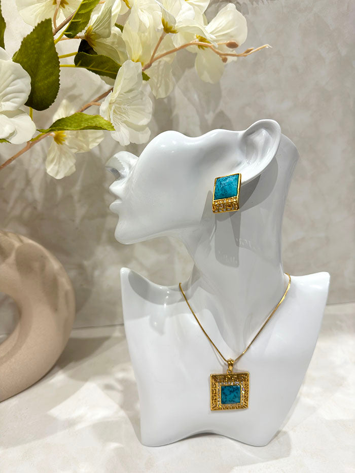 Azure gold plated set showing the matching earrings