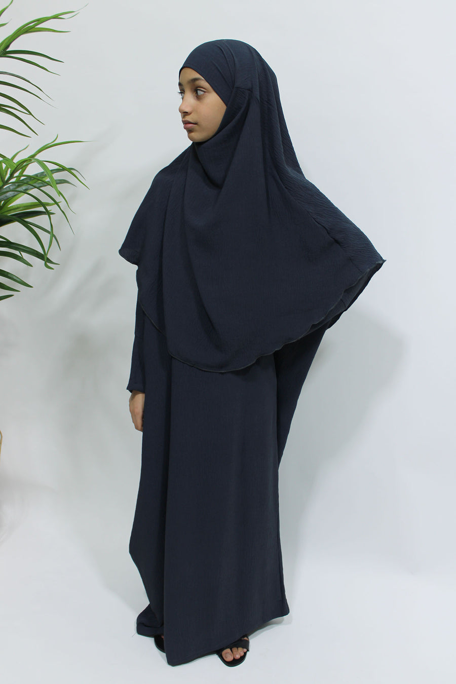 Slate grey diamond-shaped girls' khimar with tie-back straps