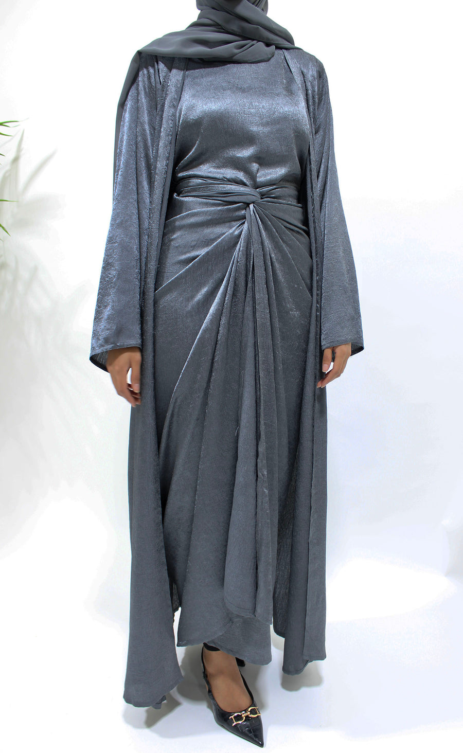 Full-length view of the cool grey crushed satin four-piece set with flowing open kimono abaya