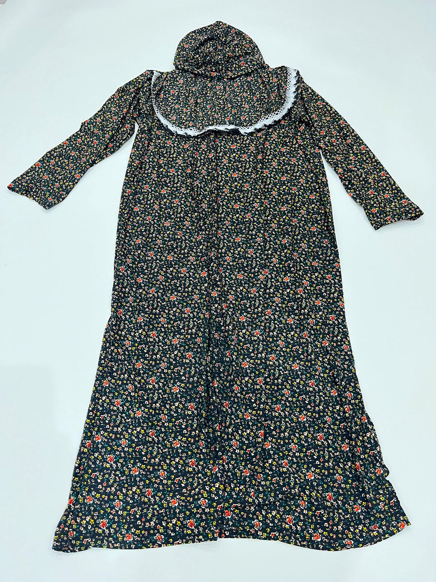 Roses print girls' jersey prayer dress with attached hijab, full-length view