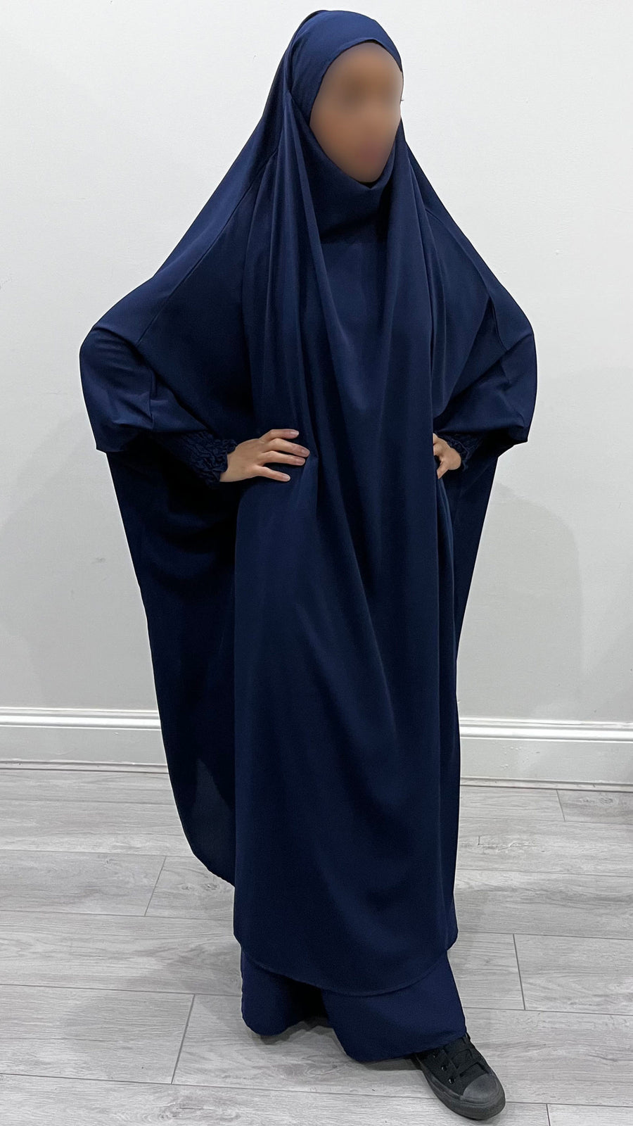 Navy blue jilbab set showing the elasticated skirt