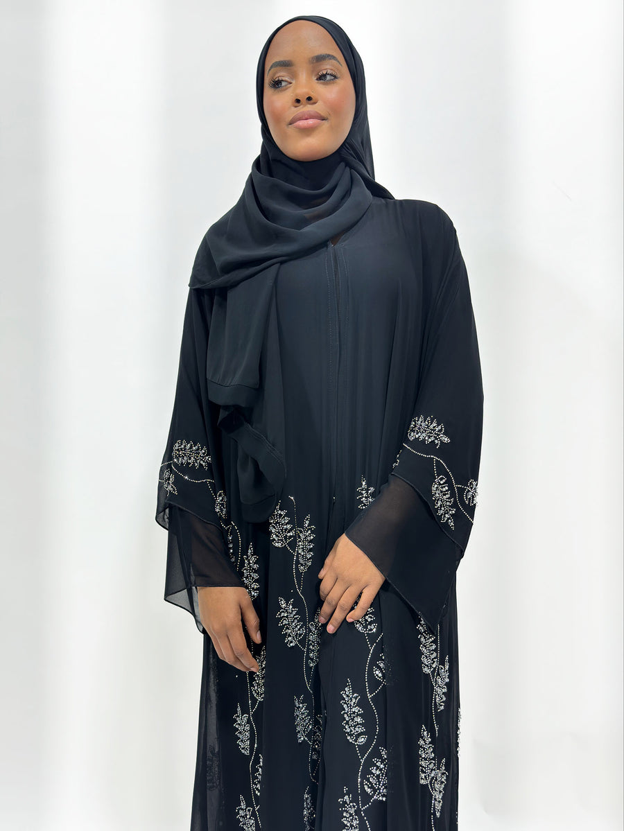 Airy double chiffon layers of the black open abaya
