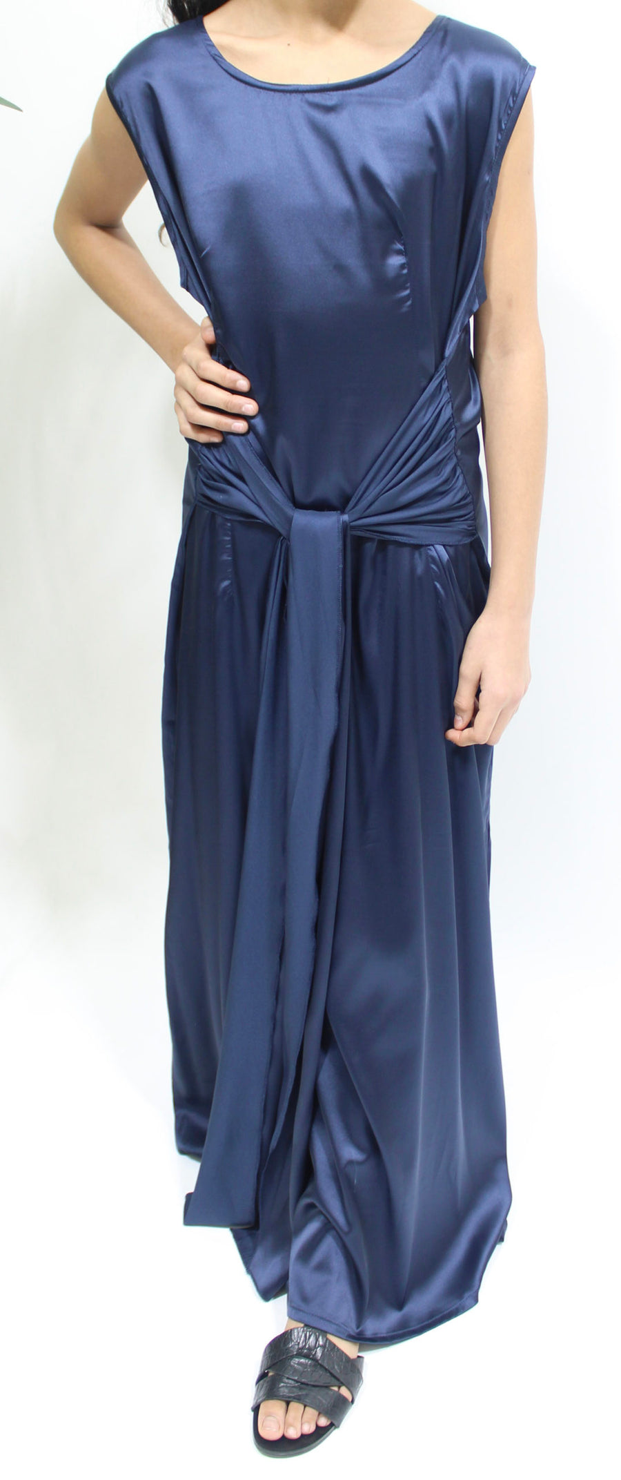 Full-length view of Amani's navy blue girls' open jacket abaya set