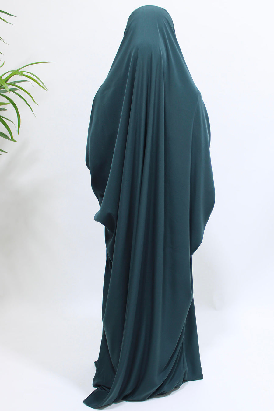 Ruched cuff detail on the deep teal girls' full jilbab