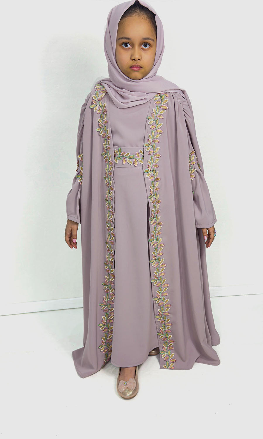 Girls' lilac cape abaya set with flowing cape overcoat