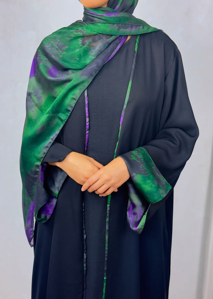 New Open Abaya with Satin Chiffon Lining – Striking Green & Purple Hues