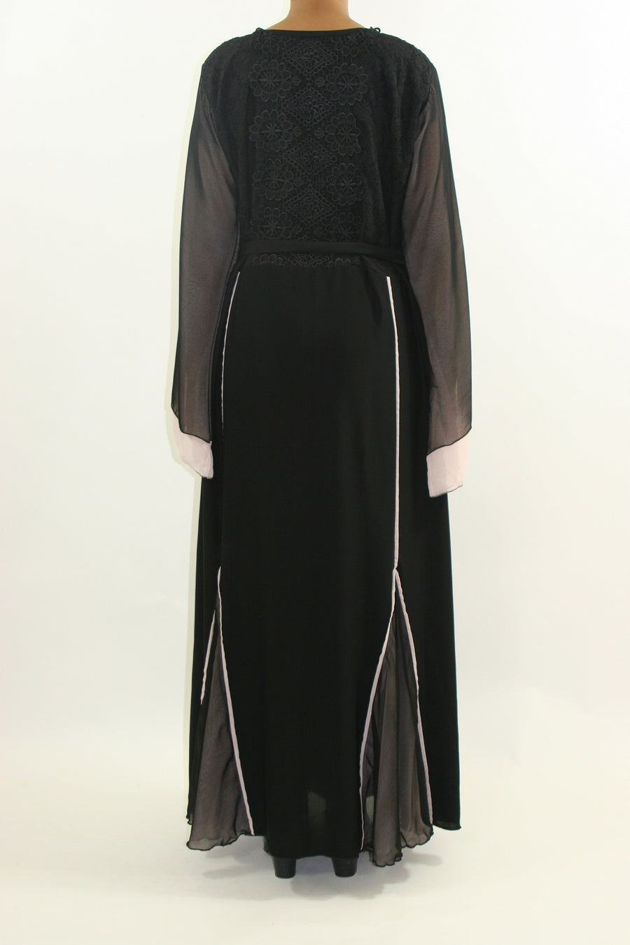 Side view of the designer Neda closed abaya