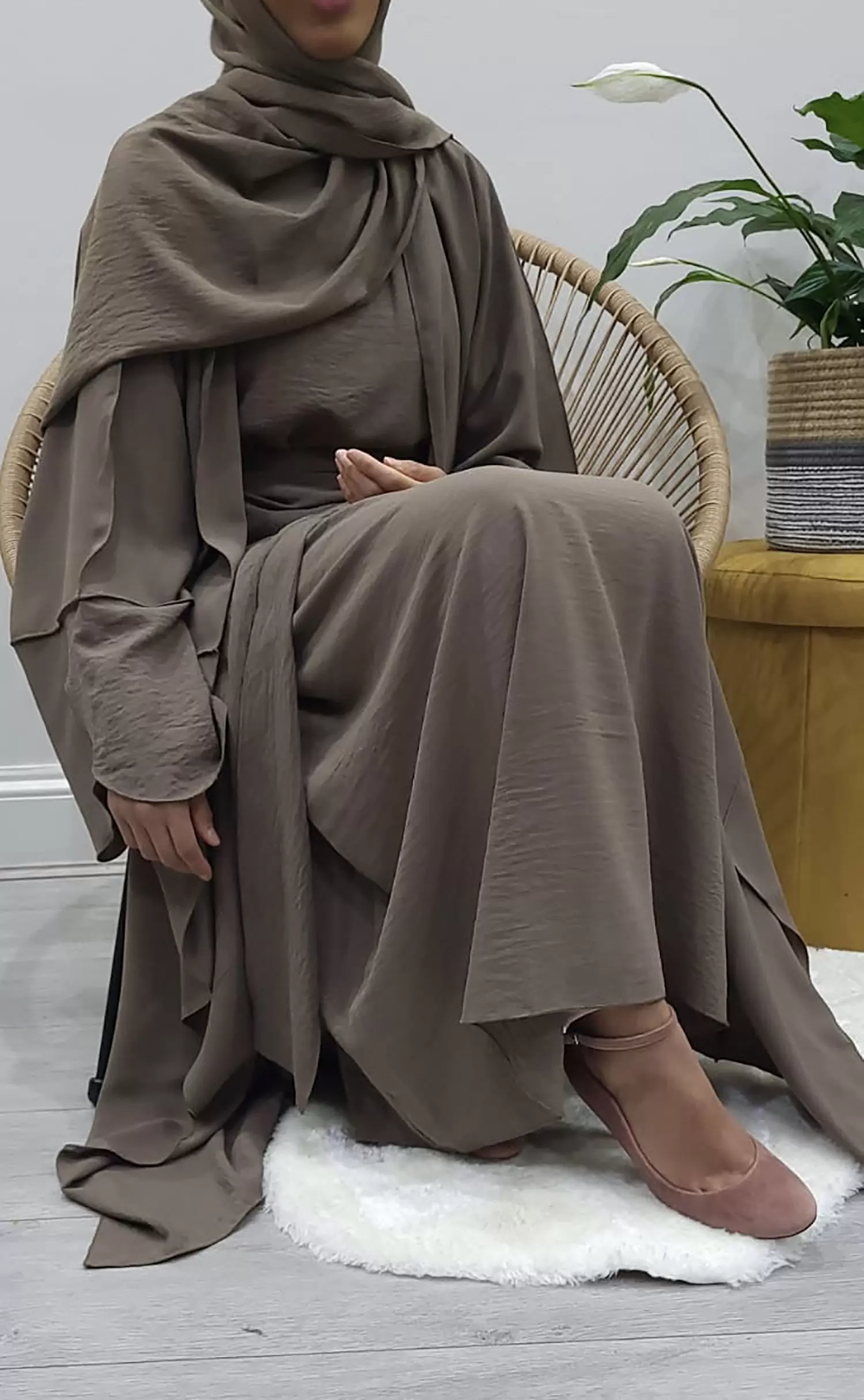 AMANI'S THREE PIECE ABAYA SET - DARK TAUPE 1